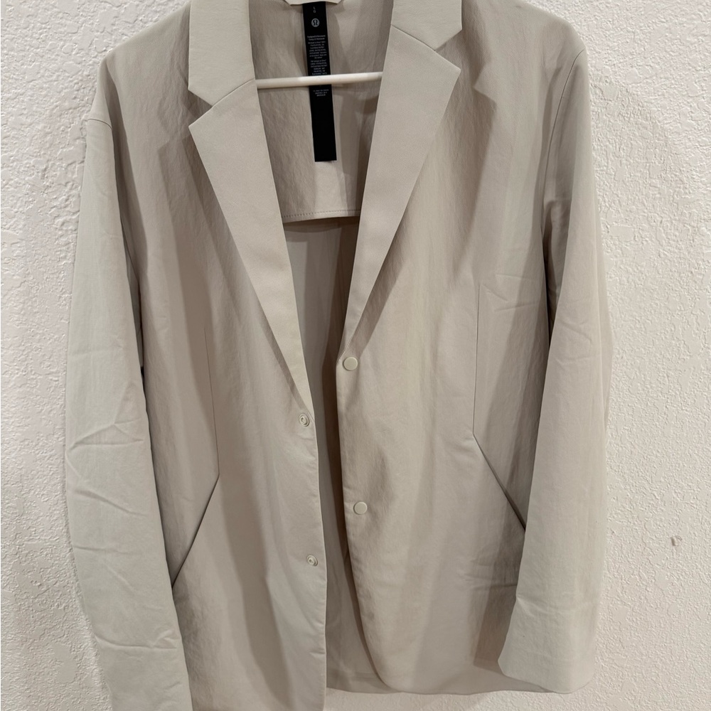 lululemon athletica Beige Lightweight Jacket